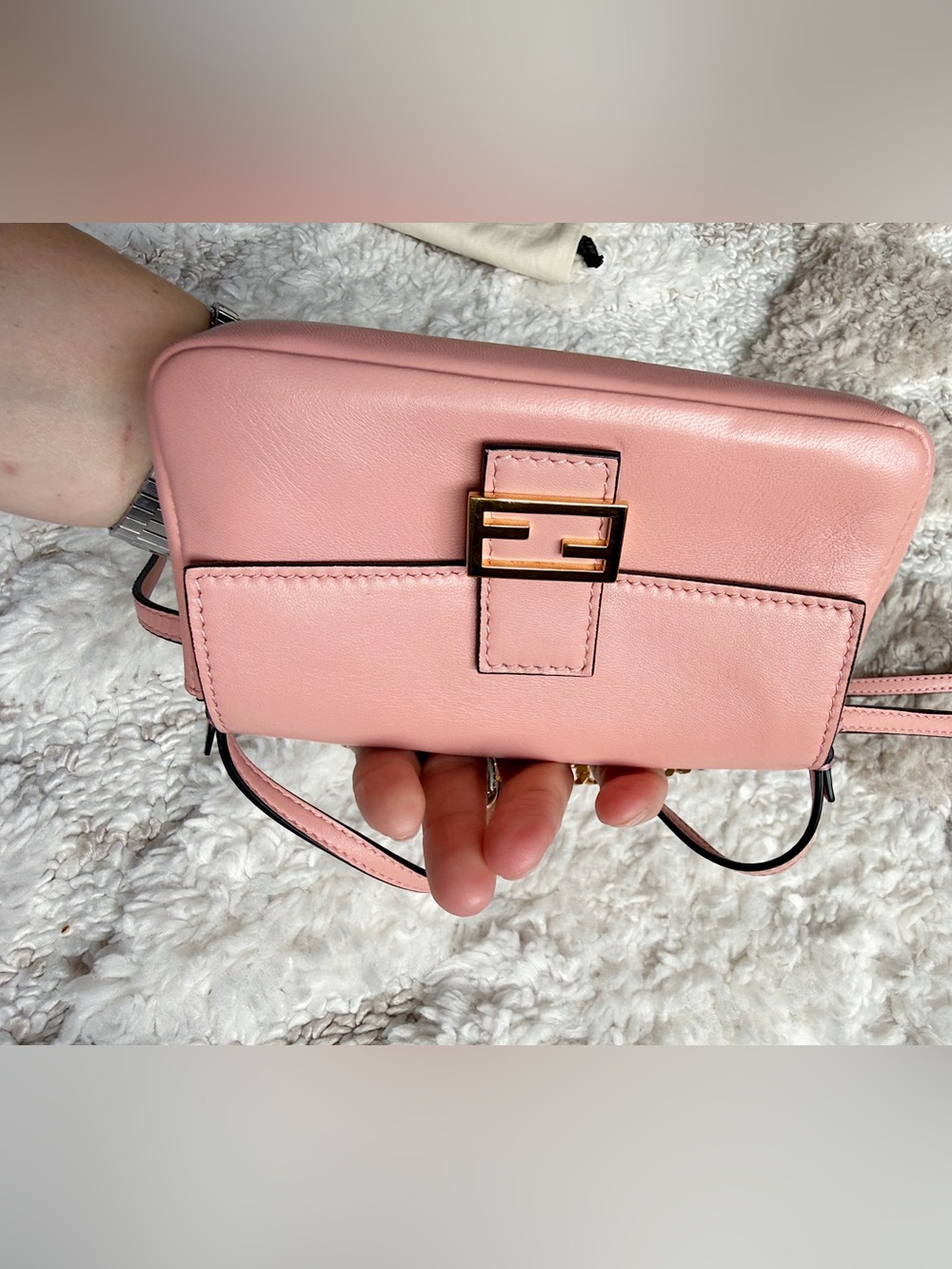 FENDI mini baguette FF pink leather logo crossbody bag with chain + box - Picture 8 of 15